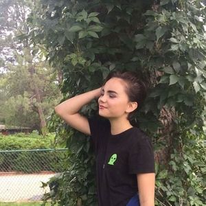 Meet your Posher, Shaina